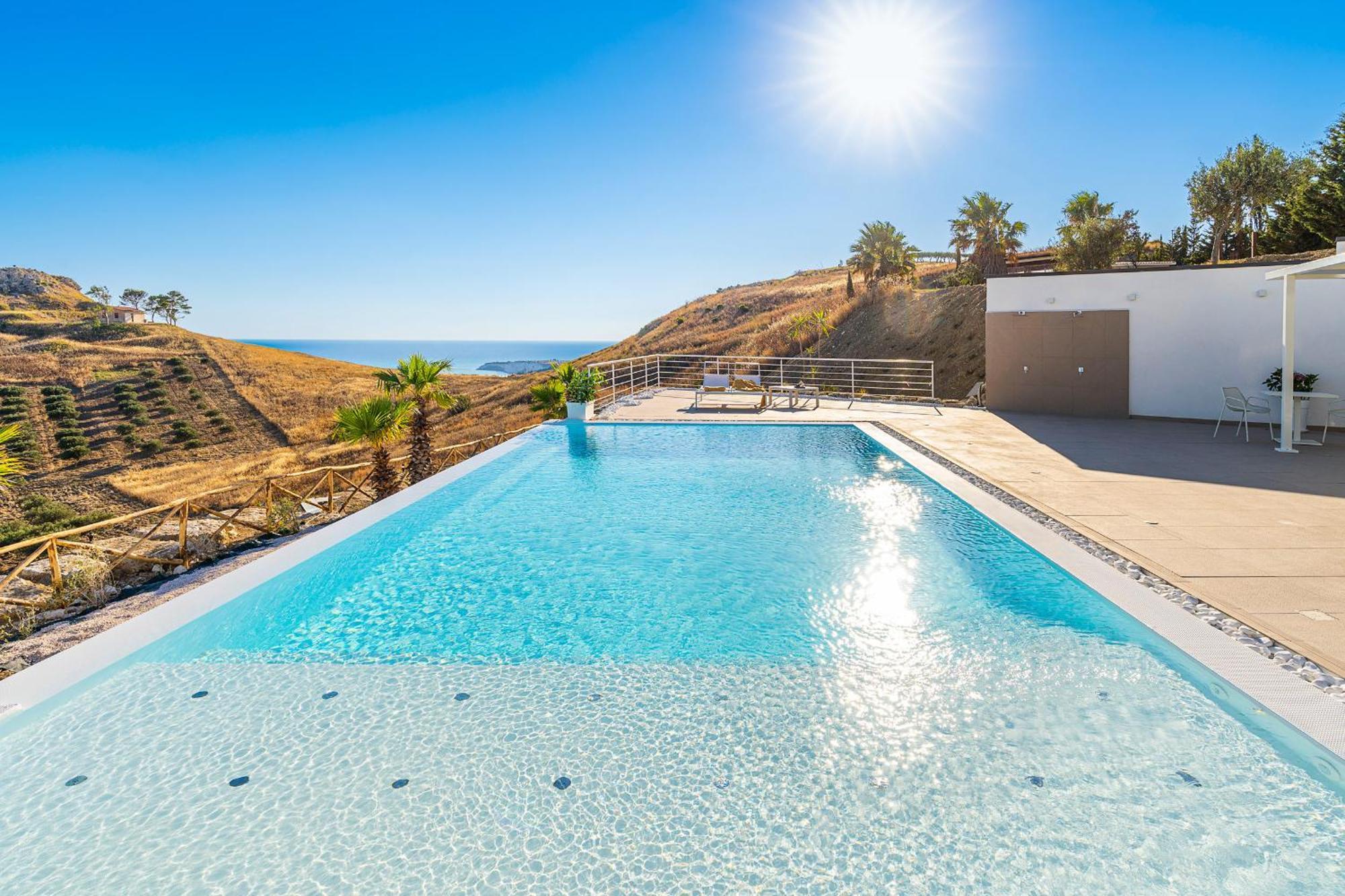 Villa Domizia مونتاليغرو المظهر الخارجي الصورة